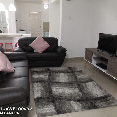 Abah 2 Room Homestay Pasir Gudang Extérieur photo